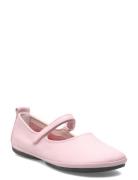 Right Nina Pink Camper