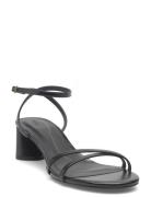 Gracey_Chsandal50_Na Black BOSS