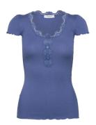 Rwbeatha Silk Capsleeve Button T-Sh Blue Rosemunde