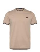 Twin Tipped T-Shirt Beige Fred Perry