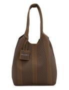 Knitty01 Brown Ilse Jacobsen