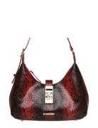 Bnesta Red Steve Madden