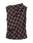 Fitted Top With Draped Neckline Burgundy Mango