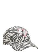 Cap Patterned Minymo