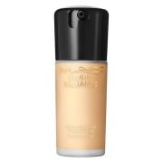 MAC Studio Radiance Serum-Powered Foundation 30 ml - NC20