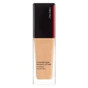 Shiseido Synchro Skin Radiant Lifting Foundation 30 ml – 230