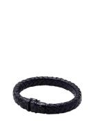 Thick Leather Bracelet With Detailed Black Plated Lock Rannekoru Korut...