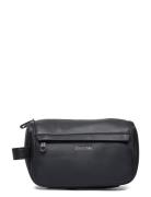 Ck Must Washbag W/Hanger Toilettilaukut Black Calvin Klein