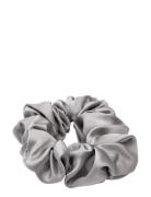 Mulberry Silk Scrunchie Accessories Hair Accessories Scrunchies Grey L...