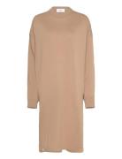 Saga Dress Polvipituinen Mekko Beige Makia