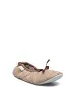 Saga Tofflor Ballerinat Beige Shepherd