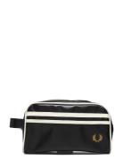 Coated Polyester Wash Bag Toilettilaukut Black Fred Perry