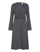 Tanner - Matte Jacquard Polvipituinen Mekko Grey Day Birger Et Mikkels...