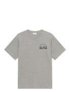 Legacy Court T-Shirt Tops T-shirts Short-sleeved Grey Les Deux