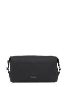 Ck Essential Washbag Rub Toilettilaukut Black Calvin Klein