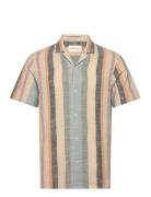 Shirts Tops Shirts Short-sleeved Green Revolution