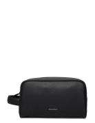 Ck Must Washbag/Dopp Kit Toilettilaukut Black Calvin Klein