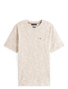 Leaf Pocket Aop Tee Tops T-shirts Short-sleeved Beige Tommy Hilfiger