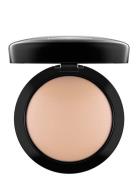 Mineralize Skinfinish/ Natural Puuteri Meikki MAC