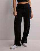 Object Collectors Item - Musta - Objsanne Aline Wide Pant Noos