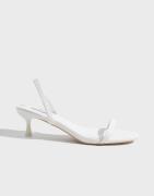 Nelly - Valkoinen - Simplicity Strap Heel