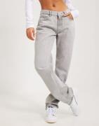 Gina Tricot - Harmaa - Low straight jeans