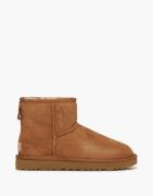 UGG - Ruskea - W Classic Mini II