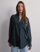 Selected Femme - Sininen - Slfmaddie Ls Striped Tencel Shirt B