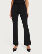 Only - Musta - Onlrocky Mid Flared Pant Tlr Noos