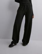 JDY - Musta - Jdydivya Life Hw Wide Pants Wvn Noo