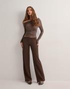 Nelly - Ruskea - Keep It Up Low Waist Suit Pants