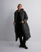 Only - Musta - Onlalice Down Coat Otw