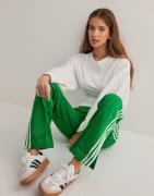 Adidas Originals - Vihreä - Firebird Tp