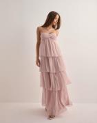 Nelly - Vaaleanpunainen - Dreamy Frill Dress