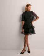 Malina - Musta - Minnie short sleeve lace mini dress