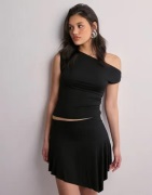 Nelly - Musta - Lovely Asymmetric Skirt