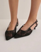 Nelly - Musta - Lace Low Heel