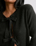 Pieces - Musta - Pcsilly Ls Reversible Tie Knit Noos