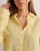 Nelly - Keltainen - Easy Breeze Shirt