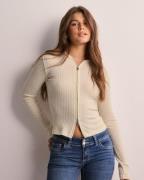 Nelly - Valkoinen - Ribbed Zip Hoodie