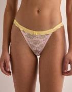 Nelly - Vaaleanpunainen - Contrast Lace Thong