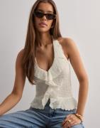 Nelly - Valkoinen - Lovely Halterneck Frill Top