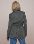 Nelly - Harmaa - Belted Warm Blazer