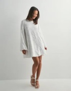 Gina Tricot - Valkoinen - Wide flowy floral dress