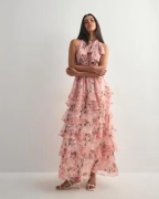 Neo Noir - Vaaleanpunainen - Marli Flower Chiffon Dress