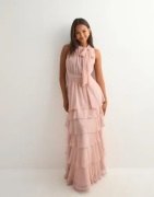 Neo Noir - Vaaleanpunainen - Marli Solid Chiffon Dress