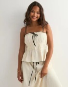 Neo Noir - Valkoinen - Emberly Crepe Top