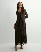 Vero Moda - Ruskea - Vmholly Ls Flounce Ankle Dress Wvn