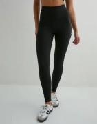 Aim'n - Musta - Ribbed Performance Pocket Tights