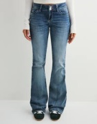 Nelly - Sininen - Low Waist Bootcut Stitch Jeans